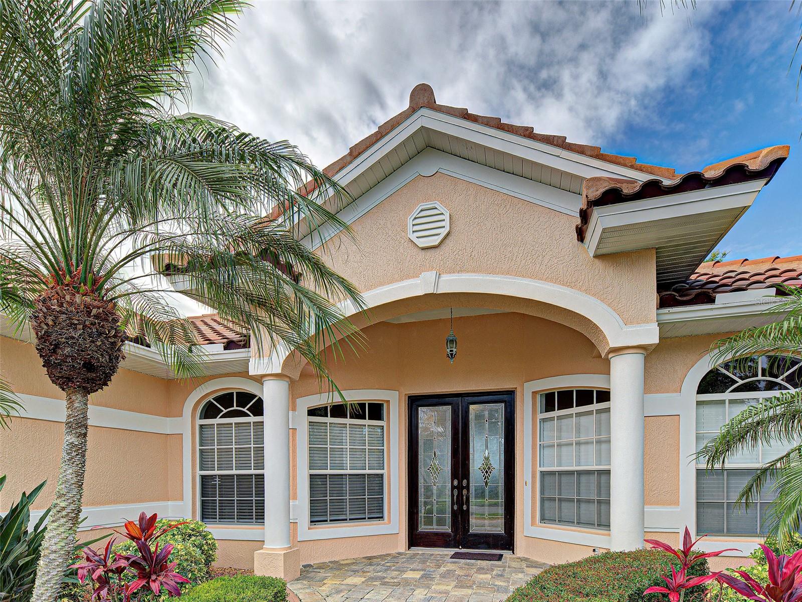 Stunning Front Entrance - 5017 BELLA TERRA DR, VENICE