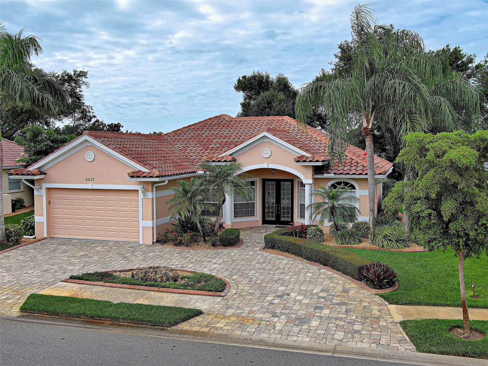 Welcome Home! - 5017 BELLA TERRA DR, VENICE