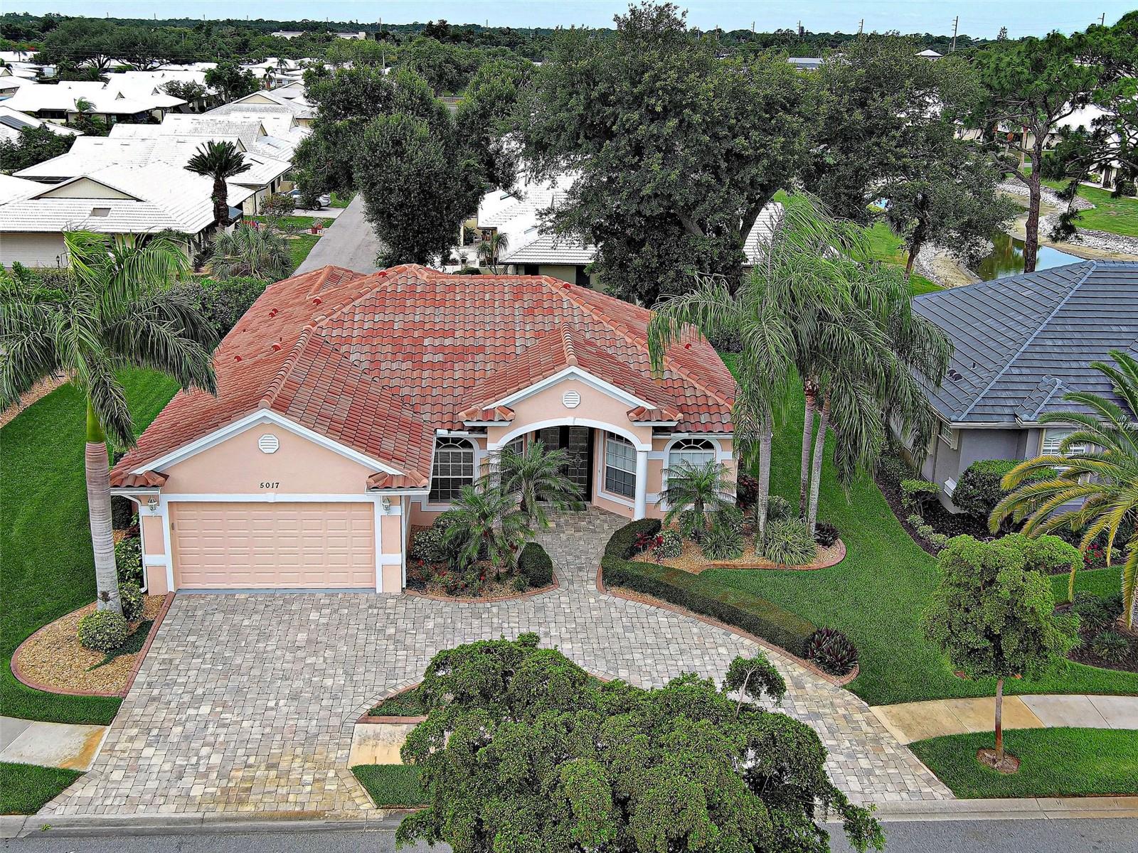 Single Family Residence at 5017 BELLA TERRA DR, VENICE, photo 8 of 82