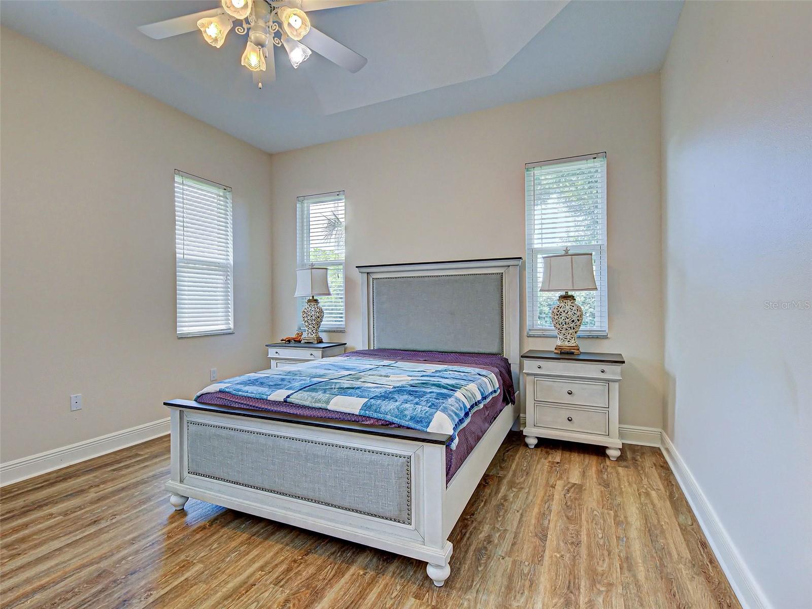 Single Family Residence at 5017 BELLA TERRA DR, VENICE, photo 28 of 82