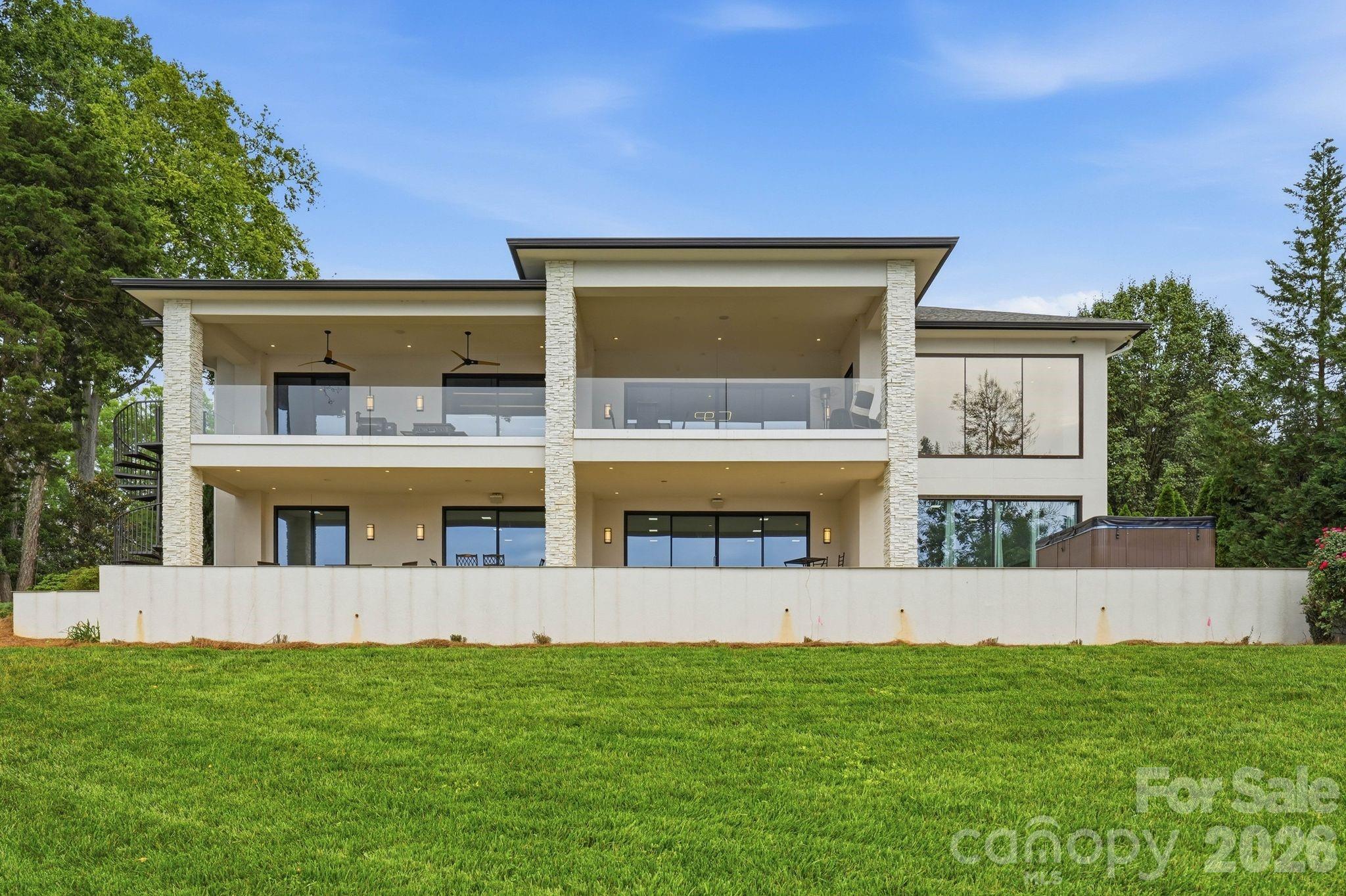 Single Family Residence at 7272 Lynbrook Circle, Denver, photo 21 of 39