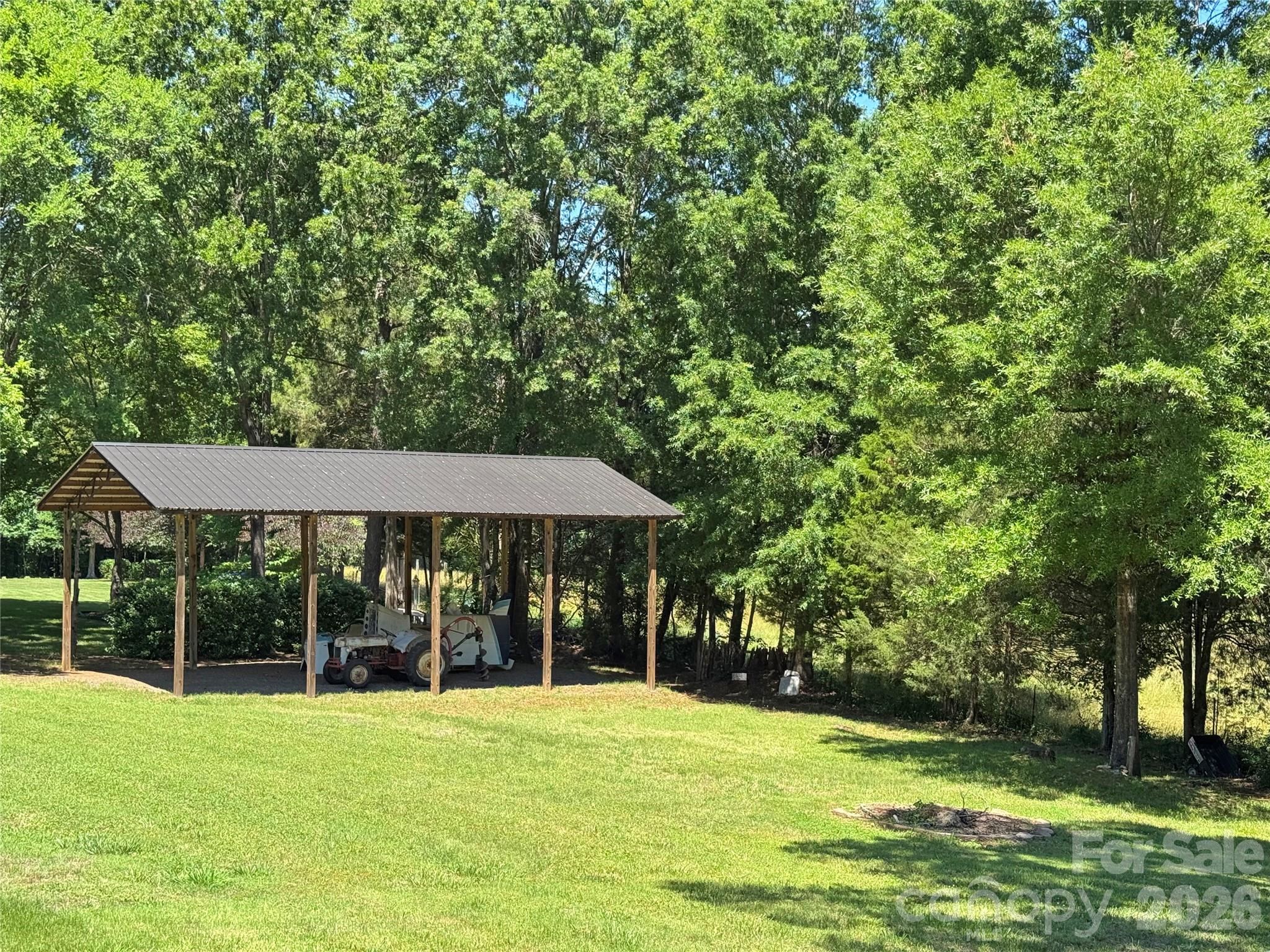 Fire Pit and Target Practice Area Near Pole Barn - 132 Monarch Lane, Mooresville