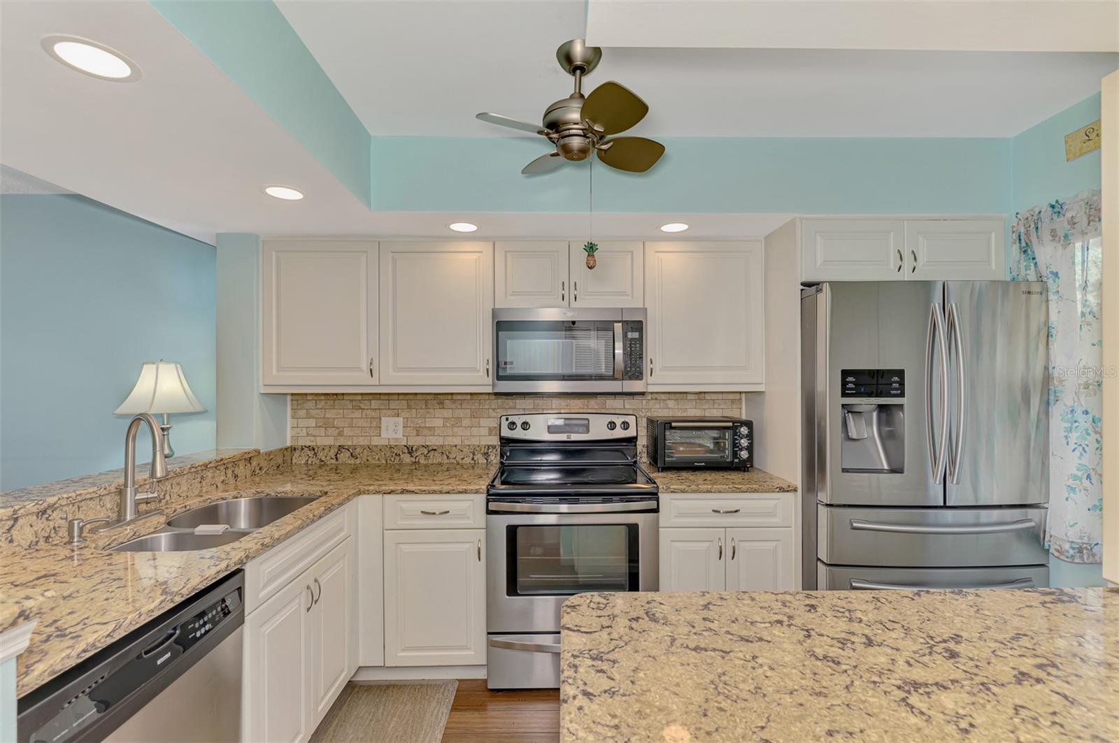 Condominium at 433 CERROMAR LN #341, VENICE, photo 7 of 40