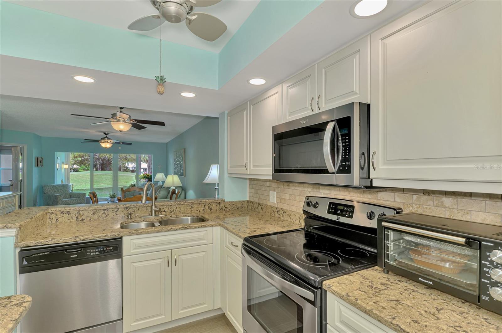 Condominium at 433 CERROMAR LN #341, VENICE, photo 8 of 40