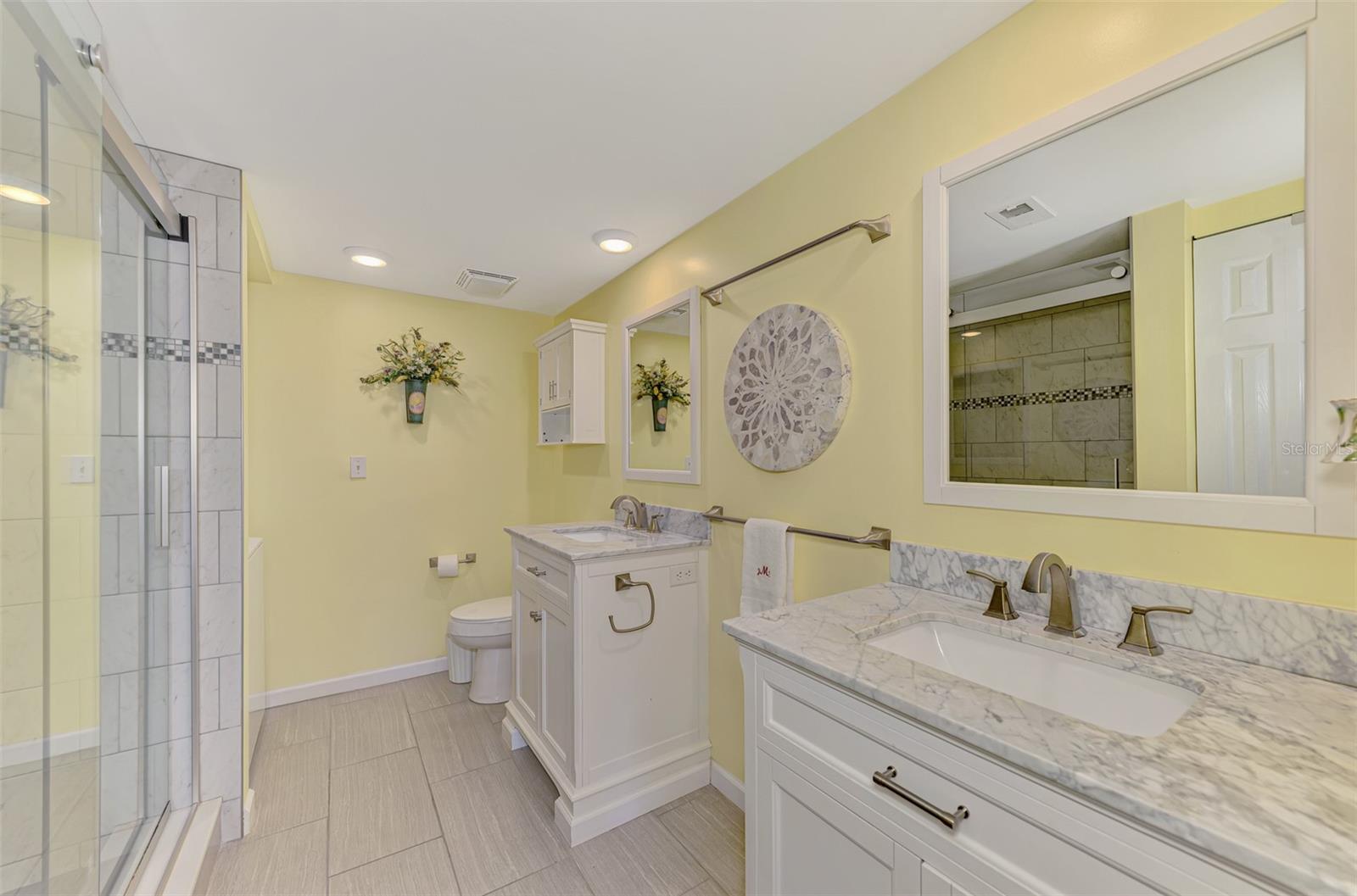 Condominium at 433 CERROMAR LN #341, VENICE, photo 19 of 40