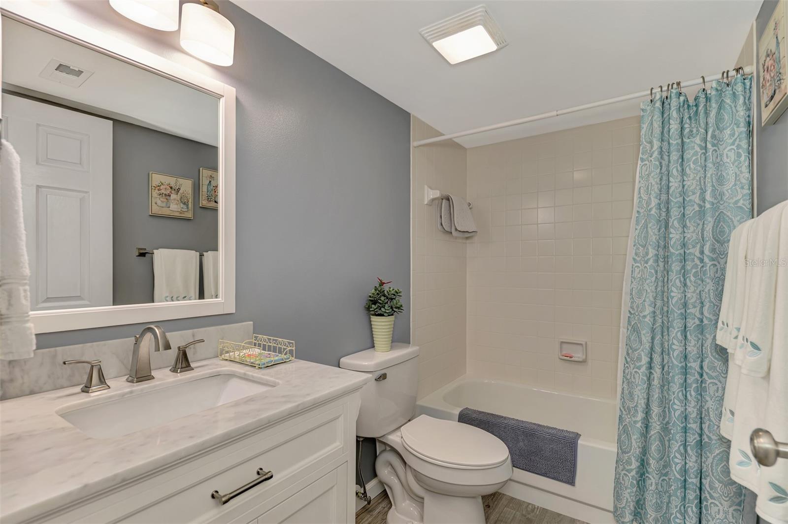 Condominium at 433 CERROMAR LN #341, VENICE, photo 25 of 40