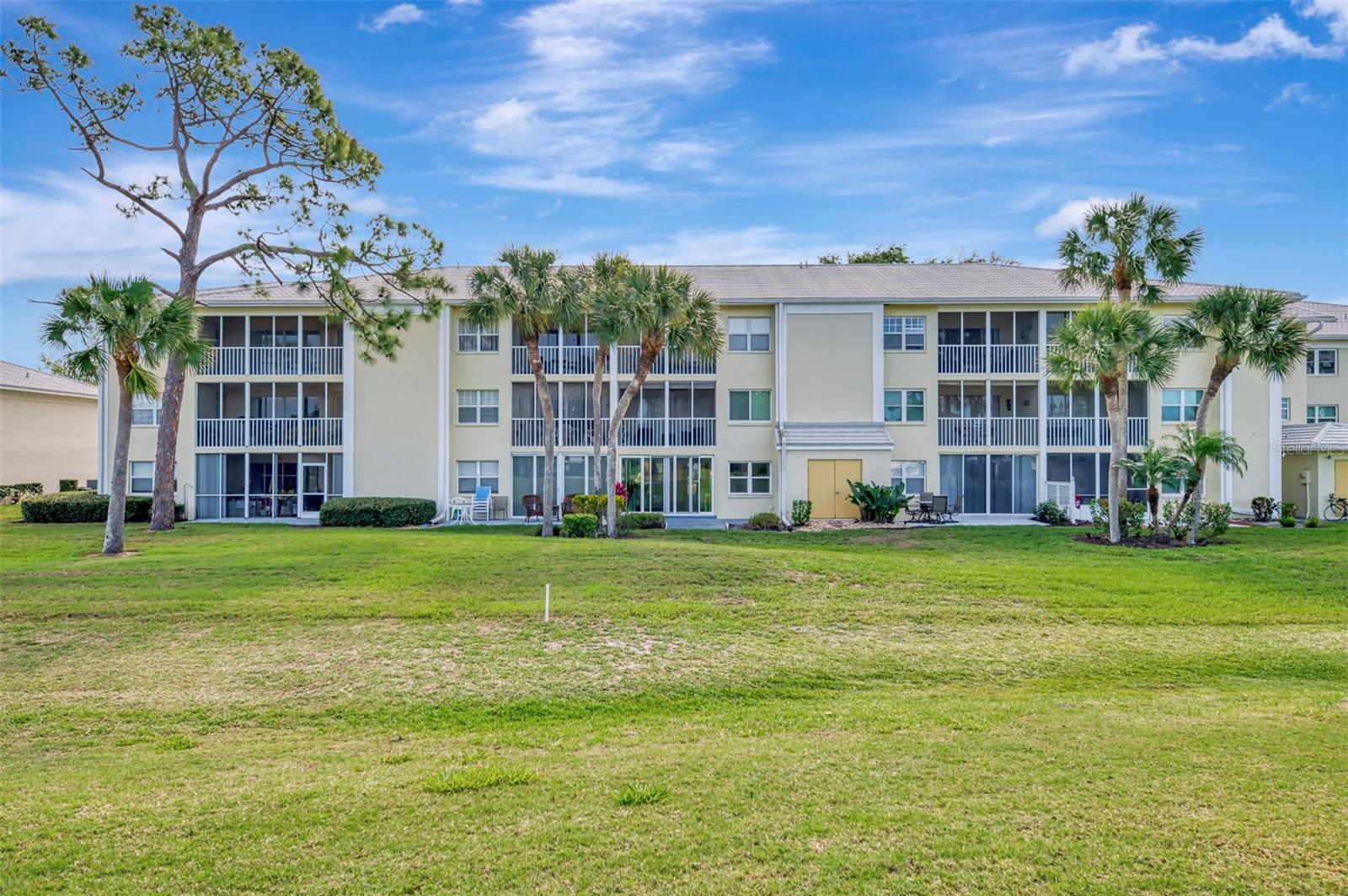 Condominium at 433 CERROMAR LN #341, VENICE, photo 32 of 40