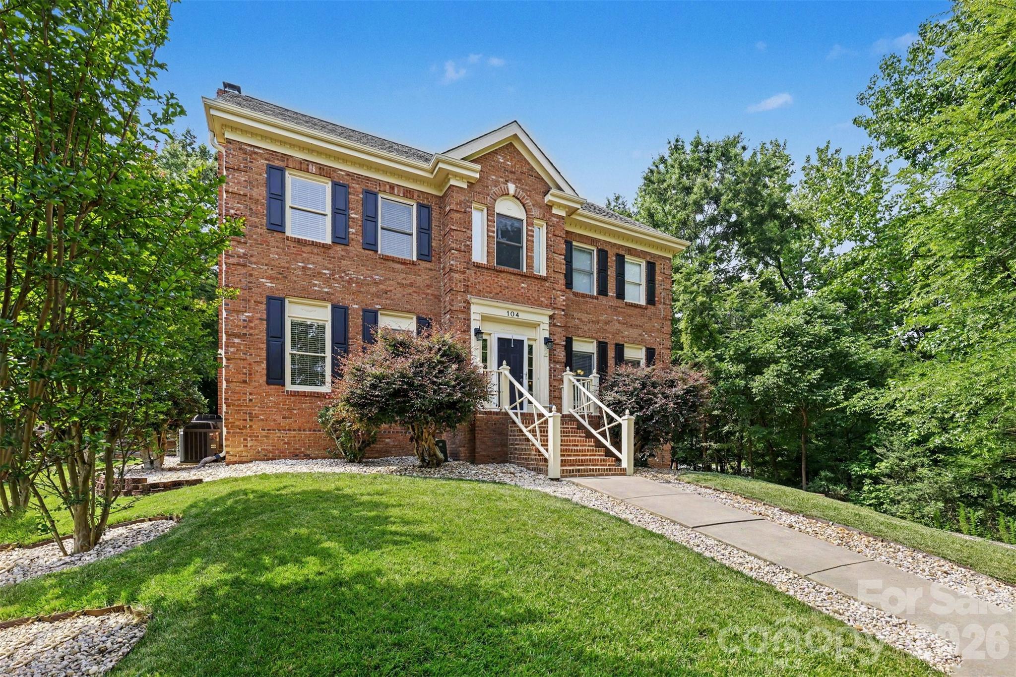 Single Family Residence at 104 Southern Cross Lane, Matthews, photo 2 of 34