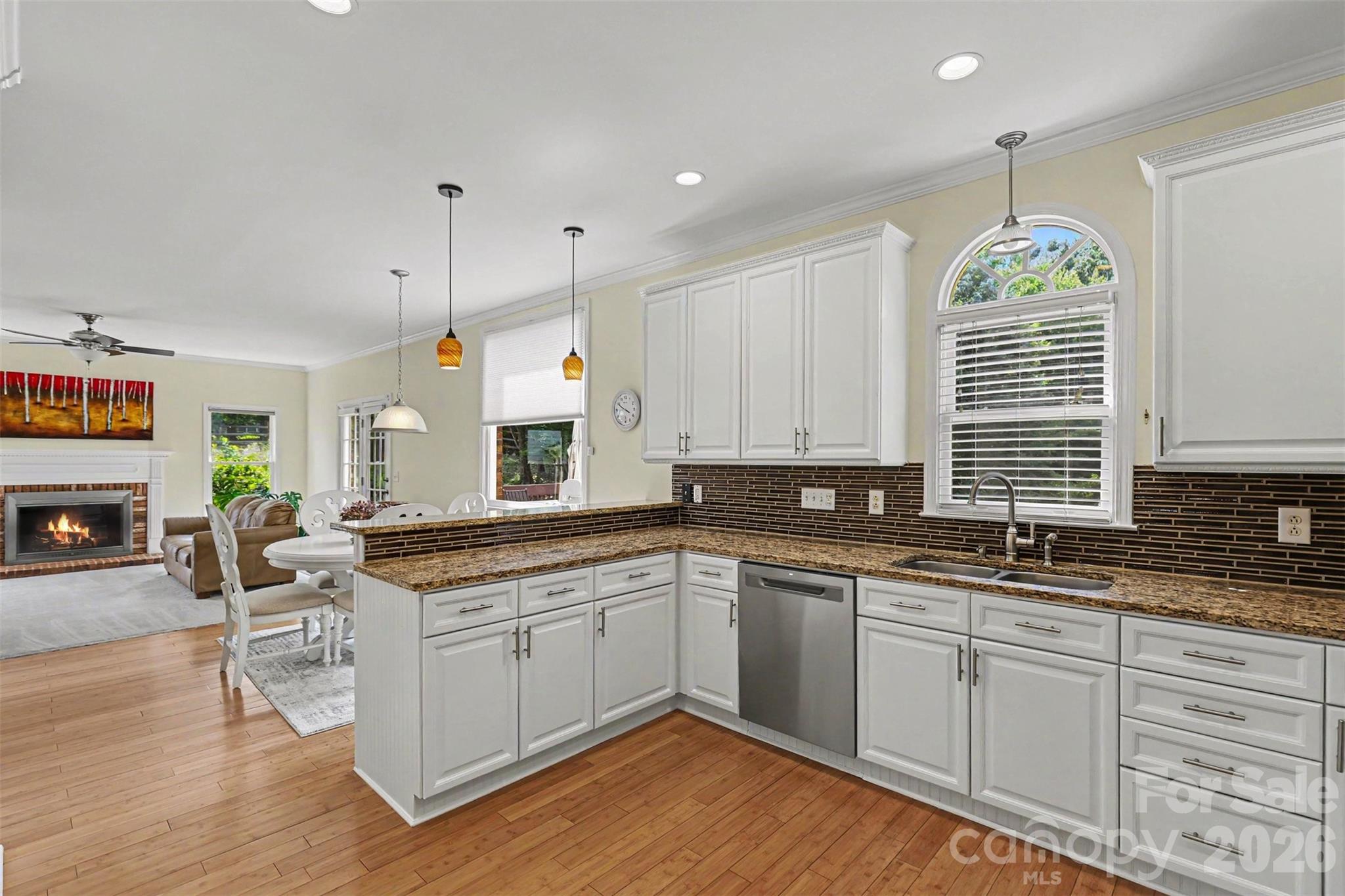 Single Family Residence at 104 Southern Cross Lane, Matthews, photo 10 of 34