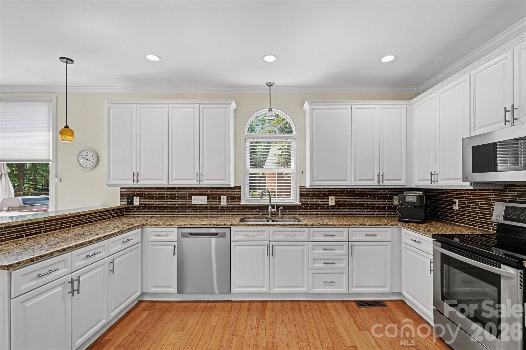Single Family Residence at 104 Southern Cross Lane, Matthews, photo 11 of 34
