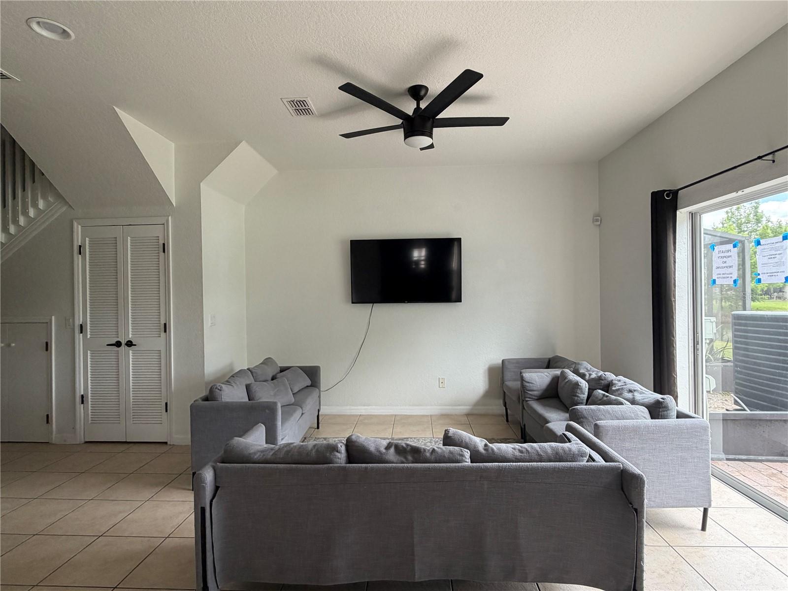 Townhouse at 2425 CARAVELLE CIR, KISSIMMEE, photo 15 of 37