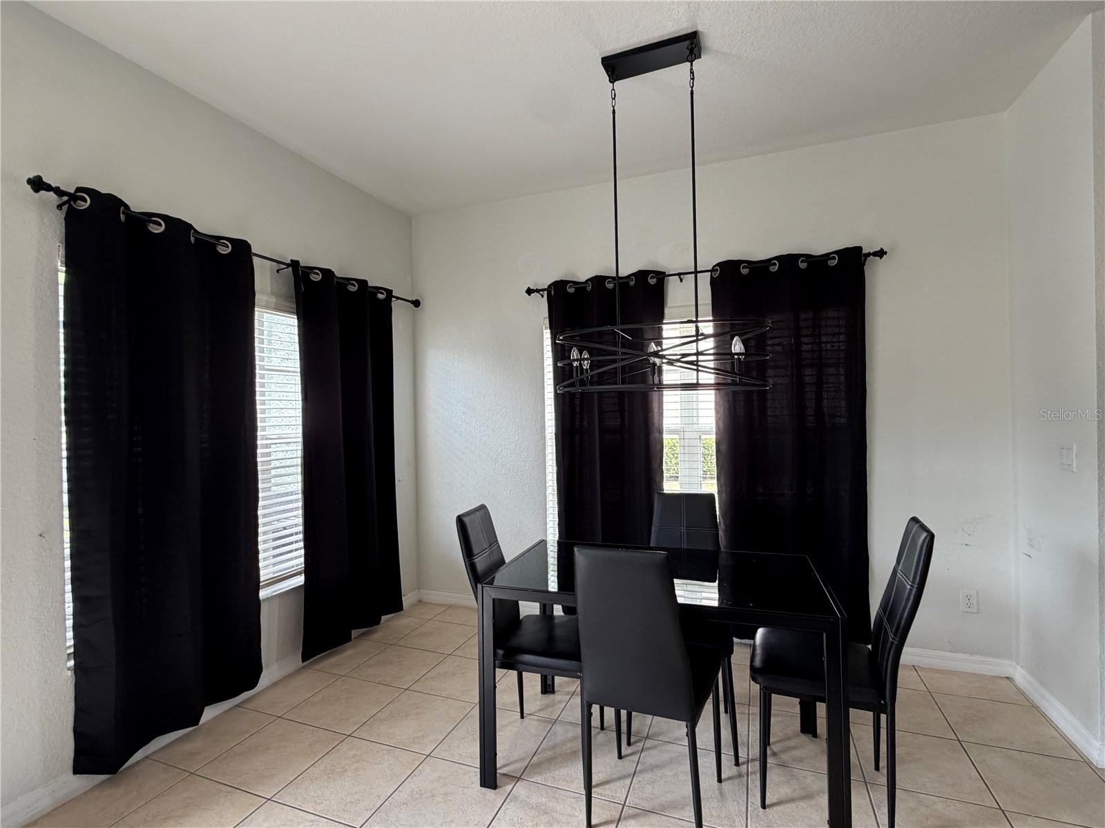 Townhouse at 2425 CARAVELLE CIR, KISSIMMEE, photo 16 of 37