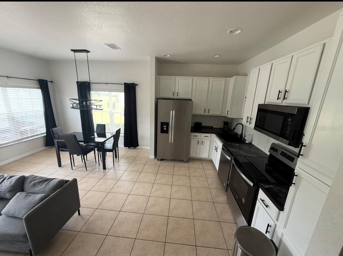 Townhouse at 2425 CARAVELLE CIR, KISSIMMEE, photo 20 of 37