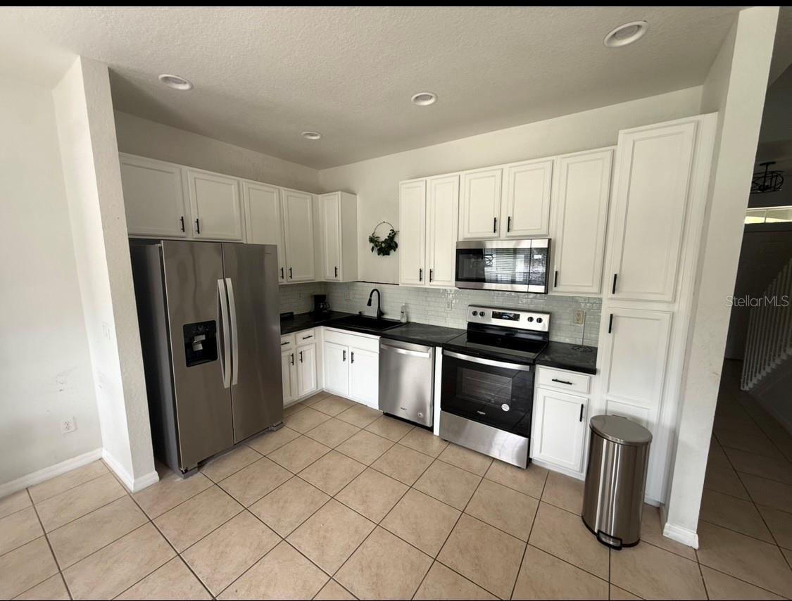 Townhouse at 2425 CARAVELLE CIR, KISSIMMEE, photo 21 of 37