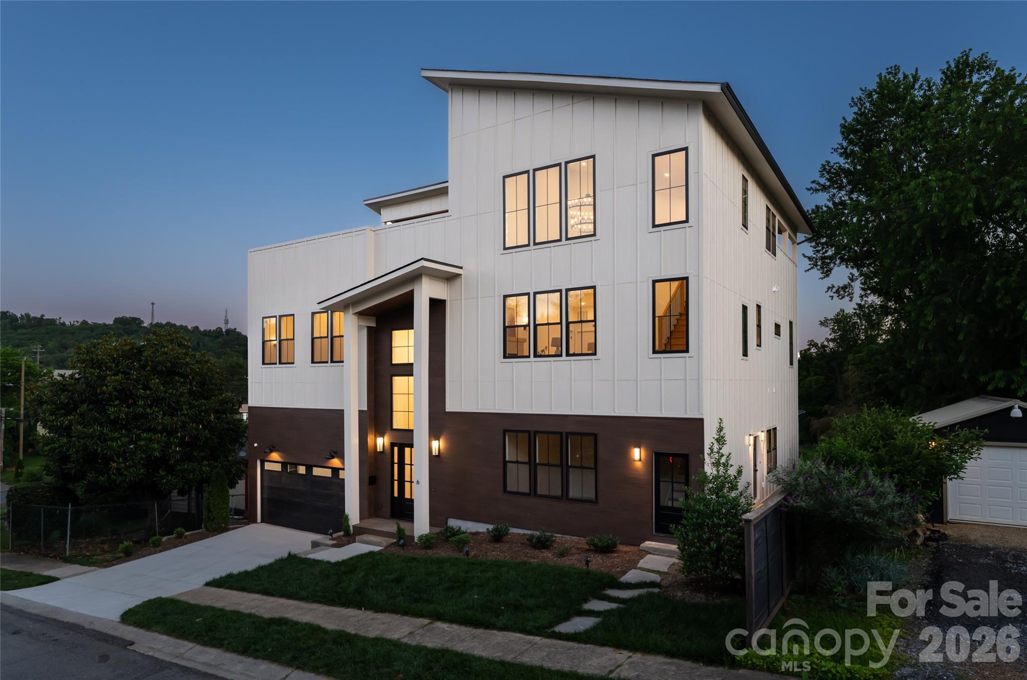 Duplex at 6 Dailey Drive, Asheville, photo 3 of 46
