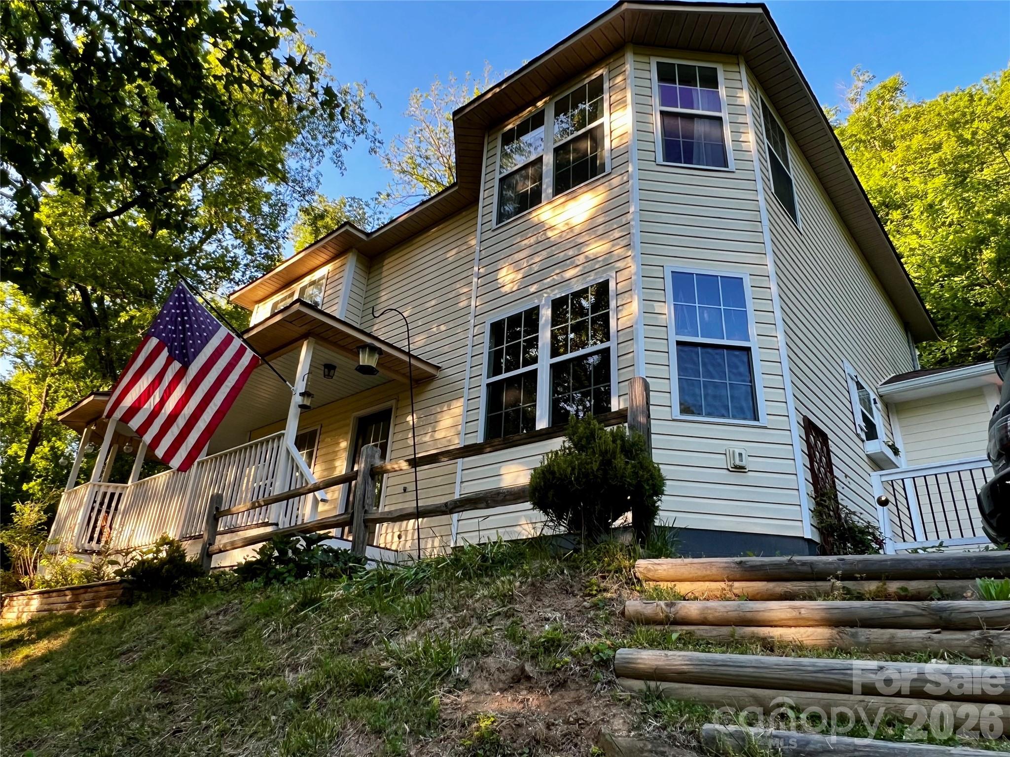 Single Family Residence at 747 Osborne Road, Clyde, photo 3 of 40