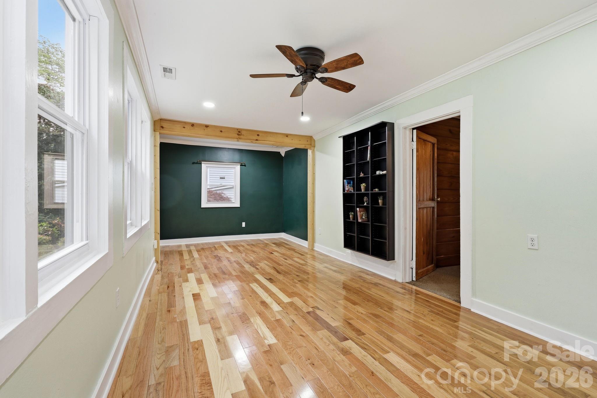 Single Family Residence at 226 Vance Avenue, Black Mountain, photo 5 of 39
