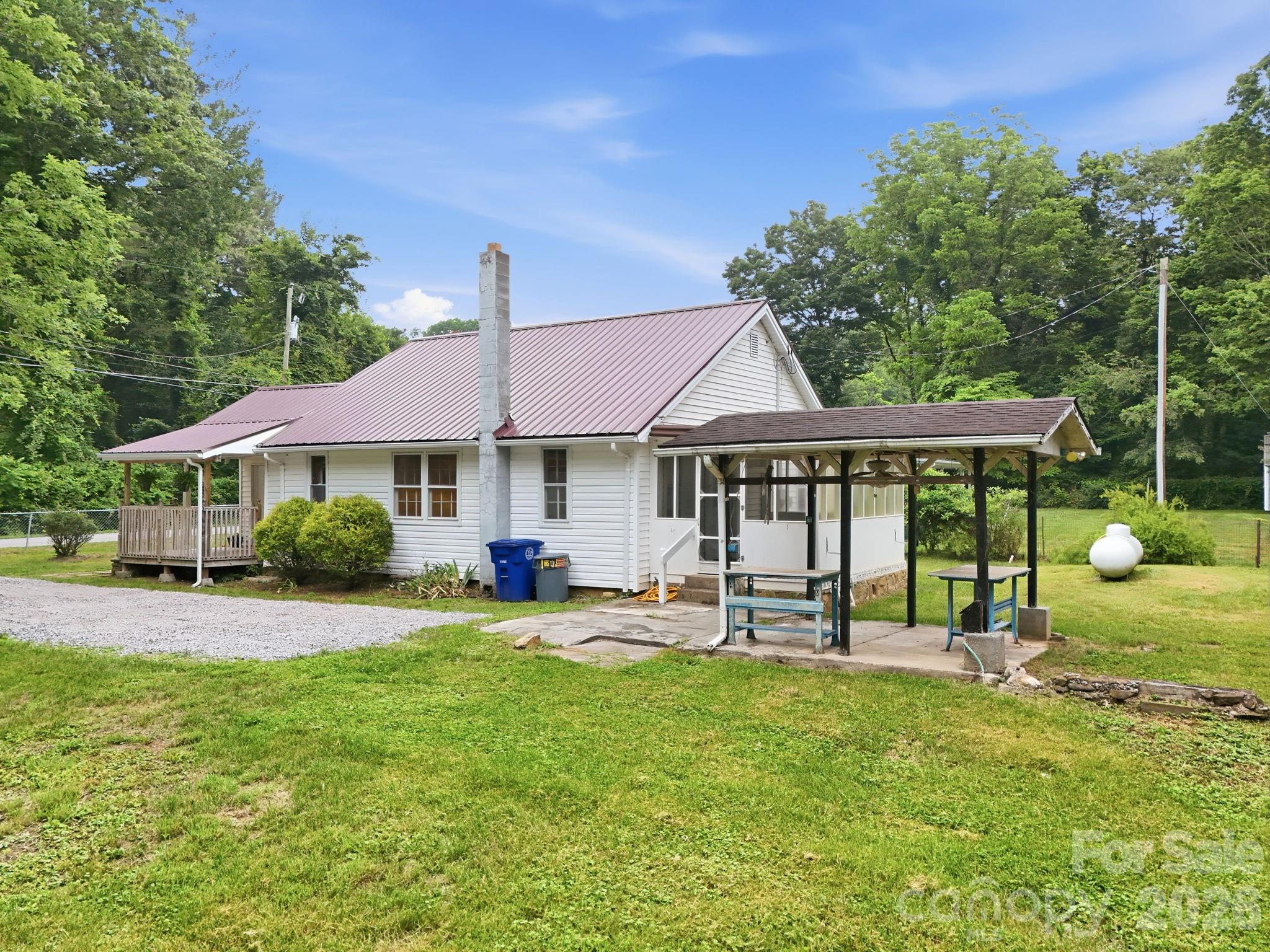 Single Family Residence at 226 Vance Avenue, Black Mountain, photo 26 of 39