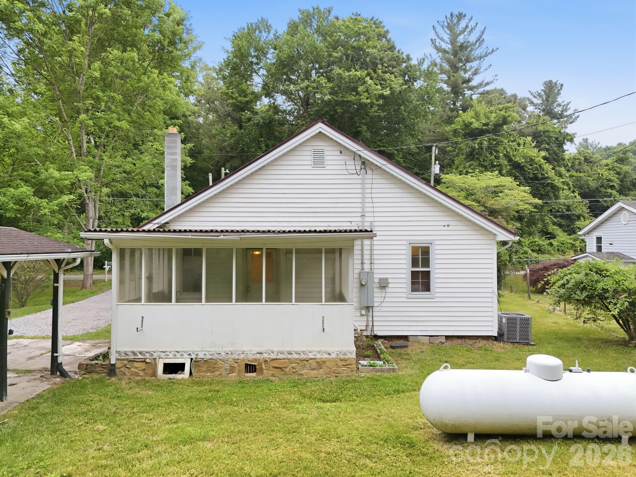Single Family Residence at 226 Vance Avenue, Black Mountain, photo 27 of 39