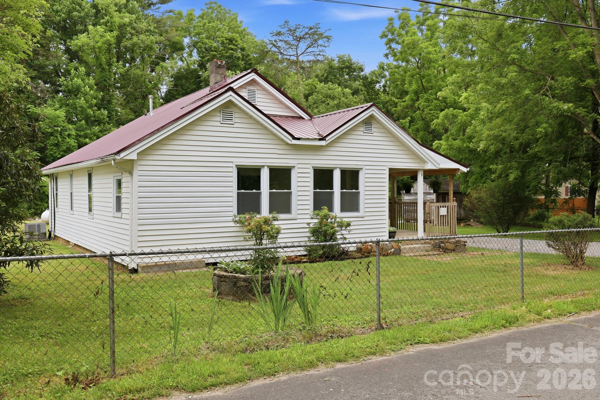 Single Family Residence at 226 Vance Avenue, Black Mountain, photo 39 of 39