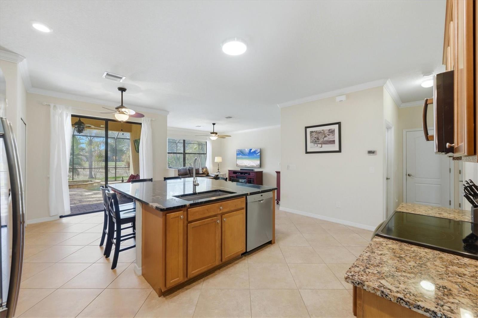 Kitchen - 12505 CANAVESE LN, VENICE