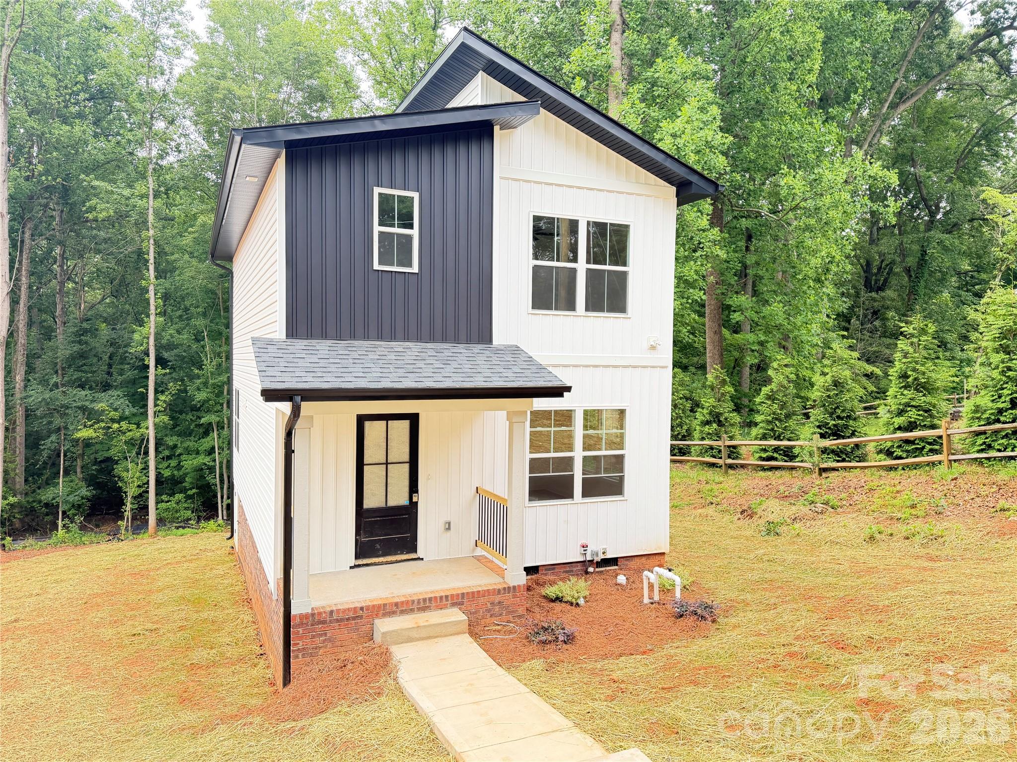 Single Family Residence at 345 Rumple Street, Troutman, photo 2 of 19