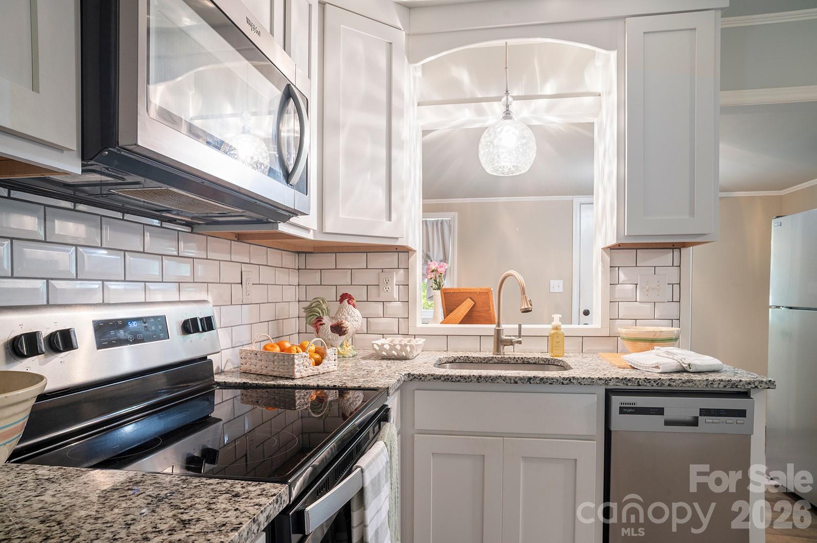 Single Family Residence at 825 Gallimore Road, Flat Rock, photo 29 of 41