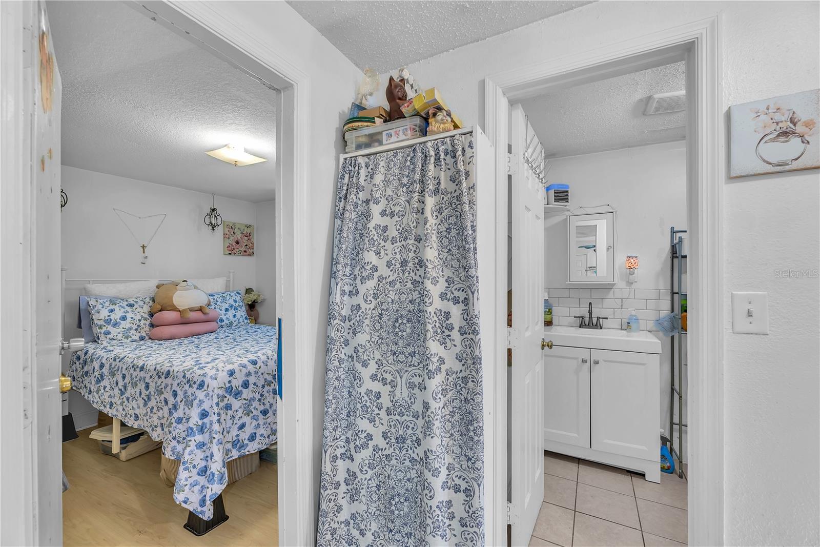 Single Family Residence at 1006 GRAY ST, PLANT CITY, photo 11 of 23