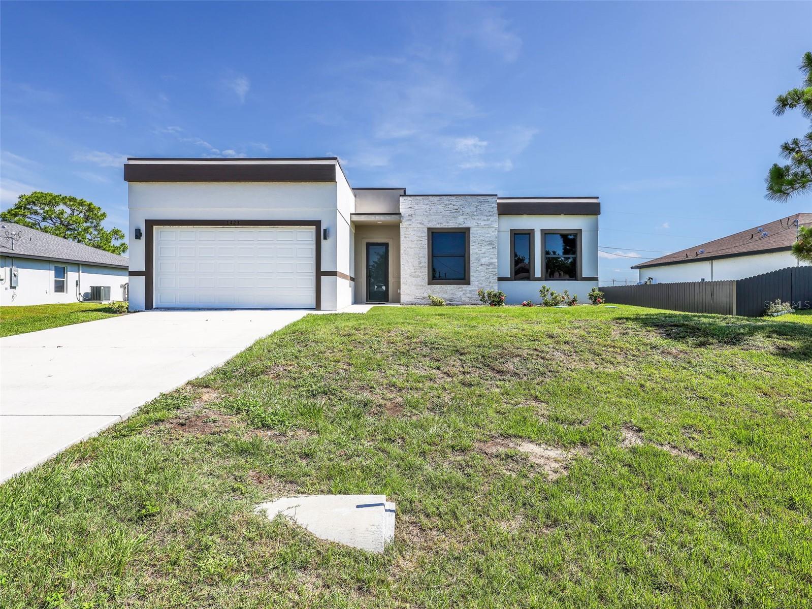 1423 NW 20TH TER