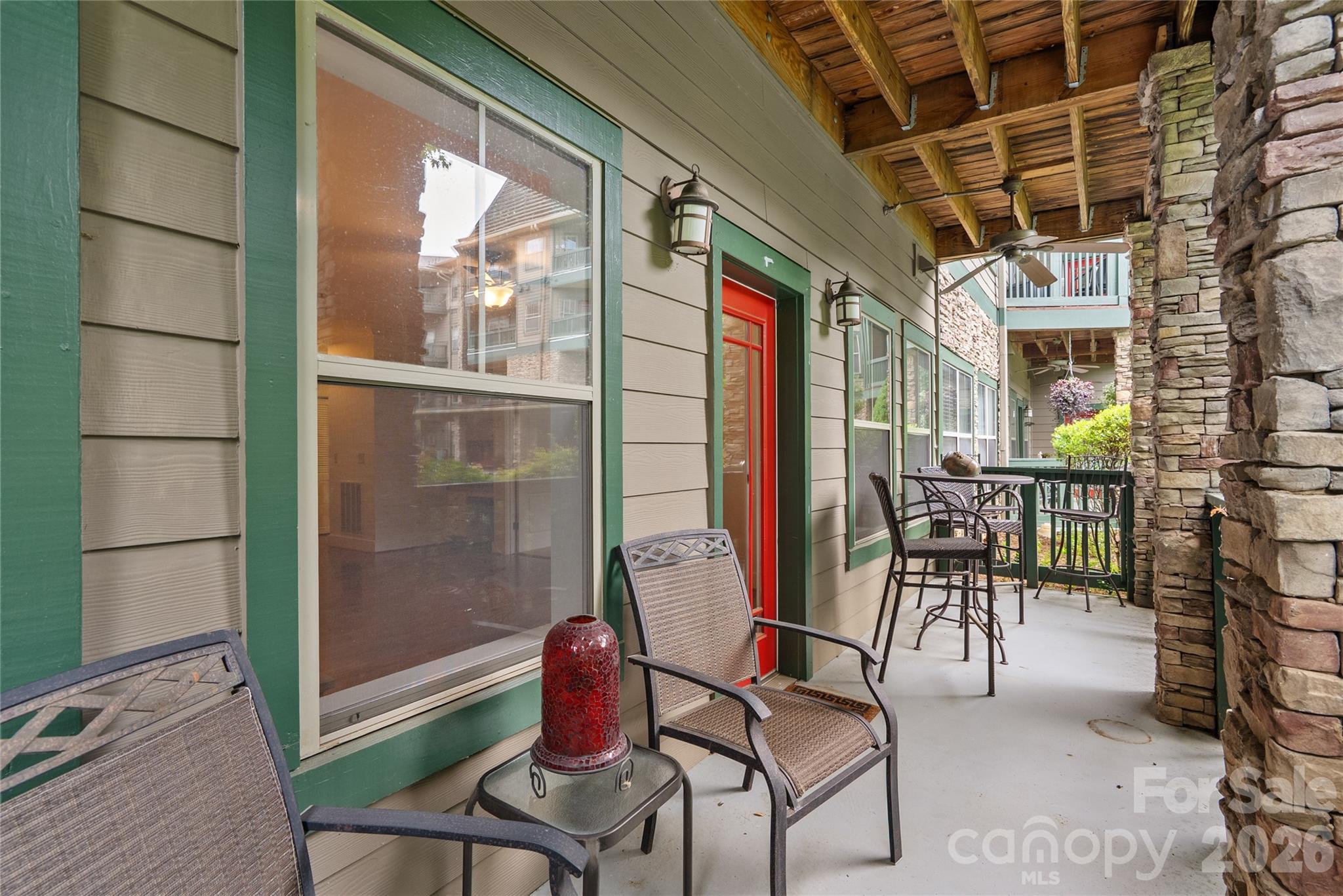 Covered Outdoor Space - 9 Kenilworth Knoll, Asheville