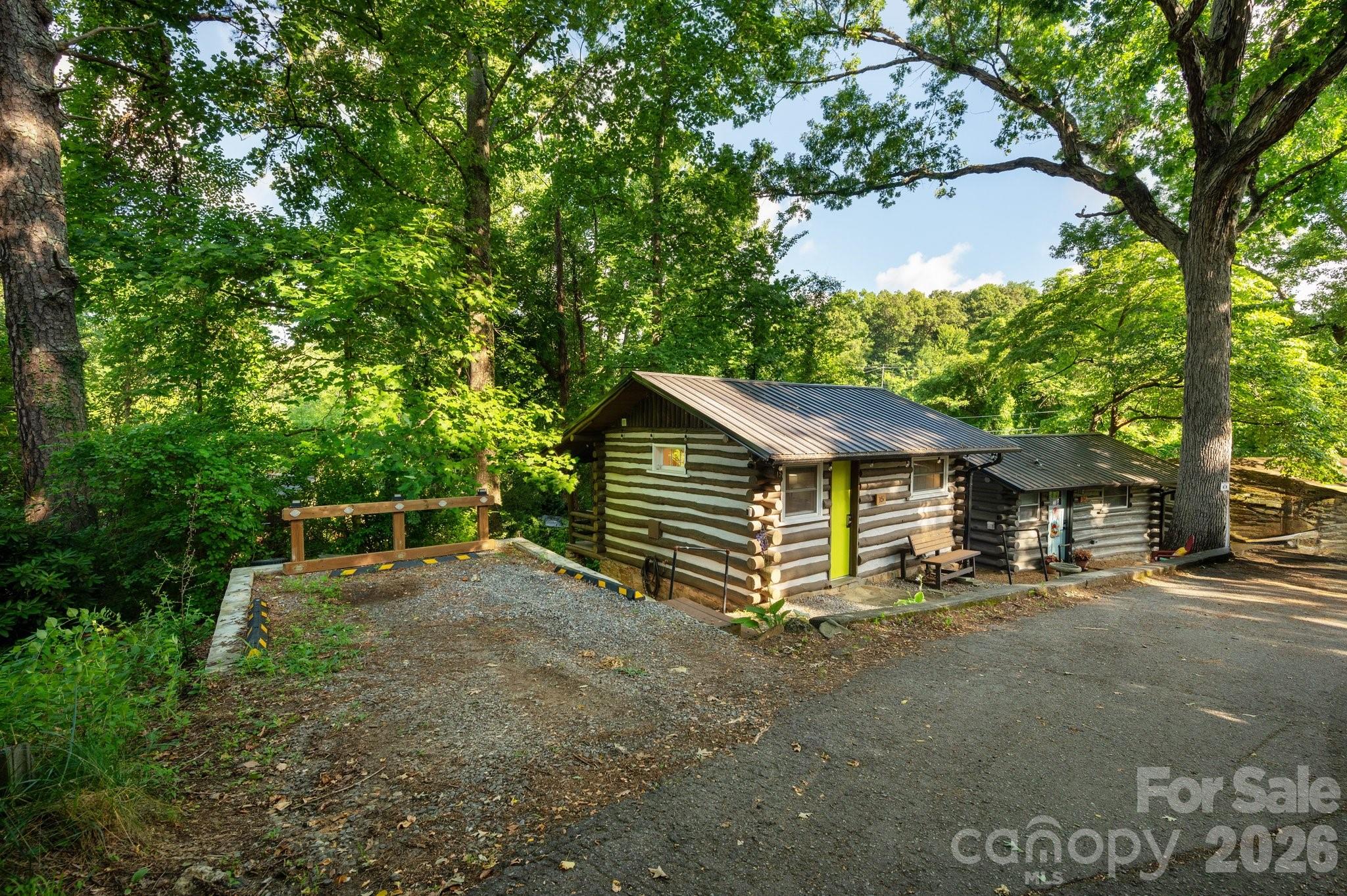 15 Cottage Driveway-Parking Area - 15 and 16 Cottage Drive, Asheville