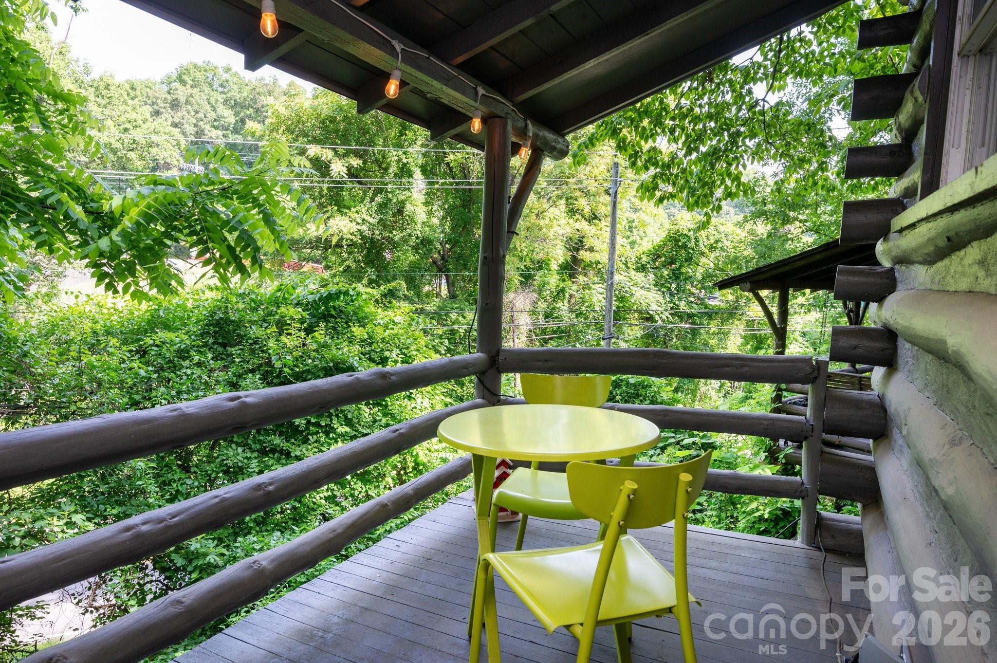 16 Cottage Dr Outdoor Dining - 15 and 16 Cottage Drive, Asheville