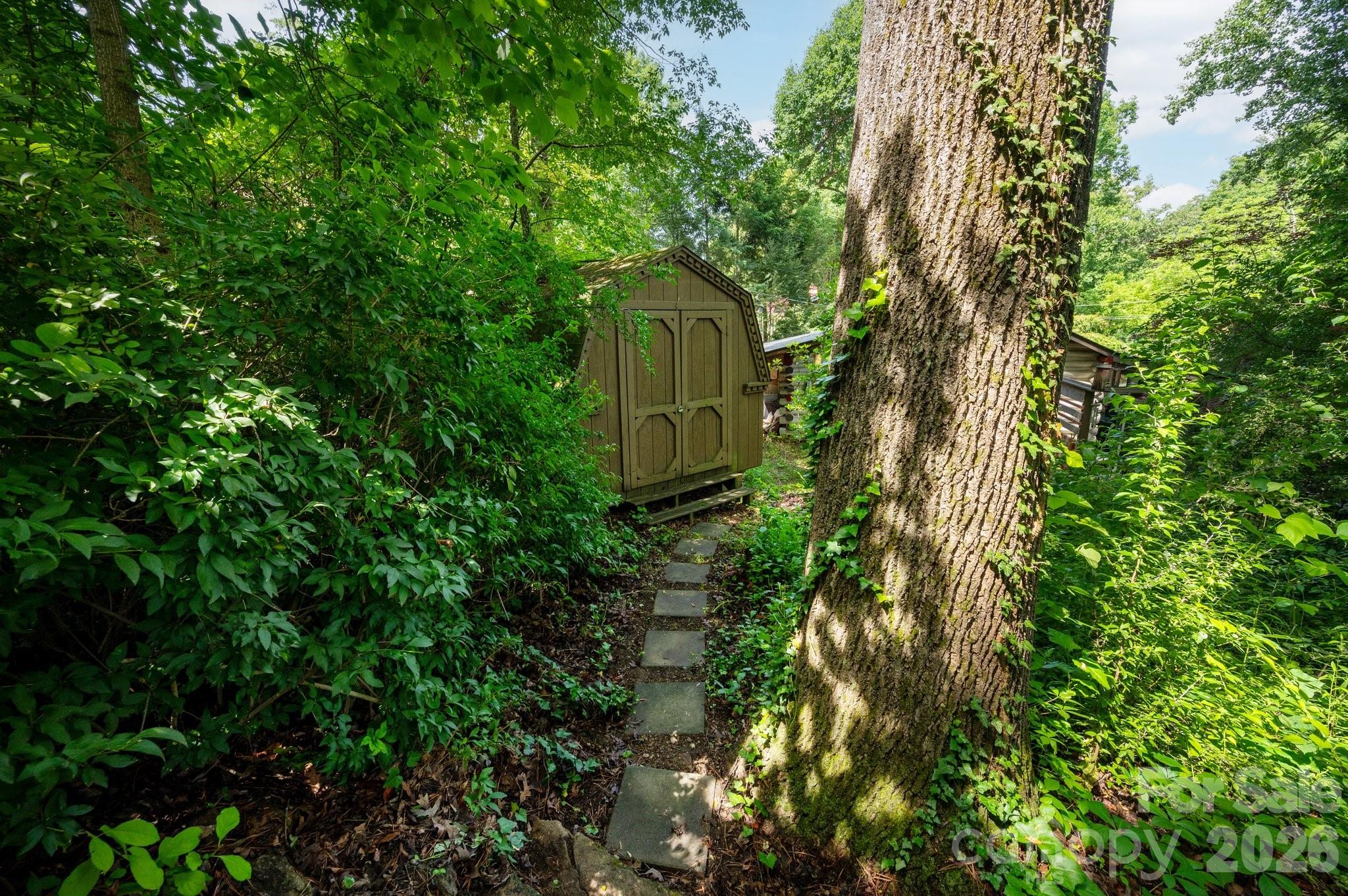 15 Cottage Dr Walkway to Shed - 15 and 16 Cottage Drive, Asheville