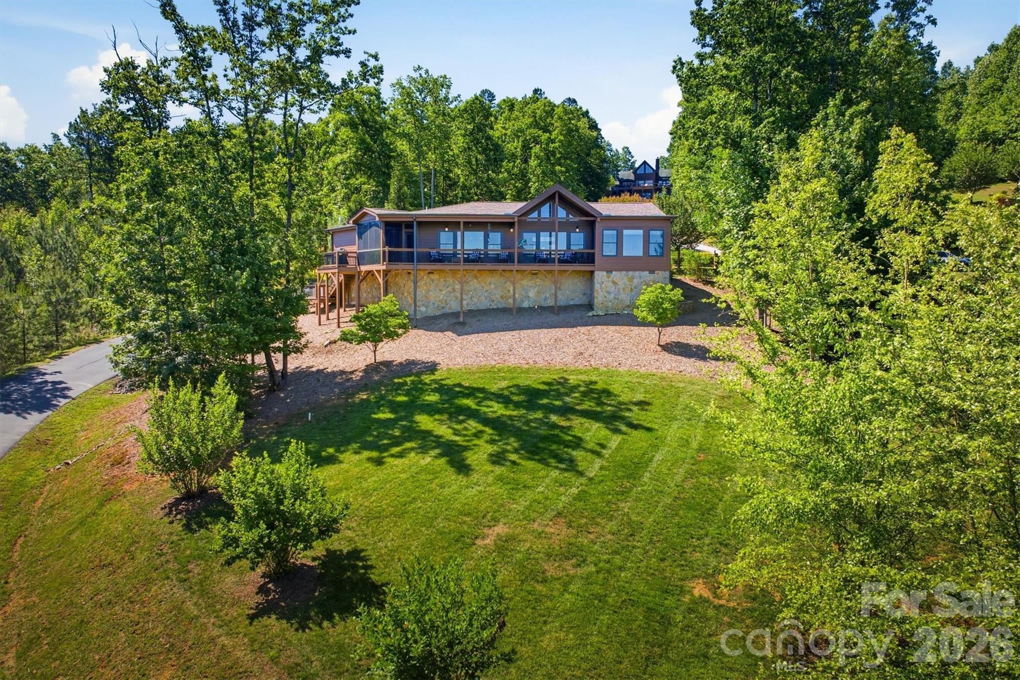 Single Family Residence at 315 Lakeview Trail, Nebo, photo 8 of 50
