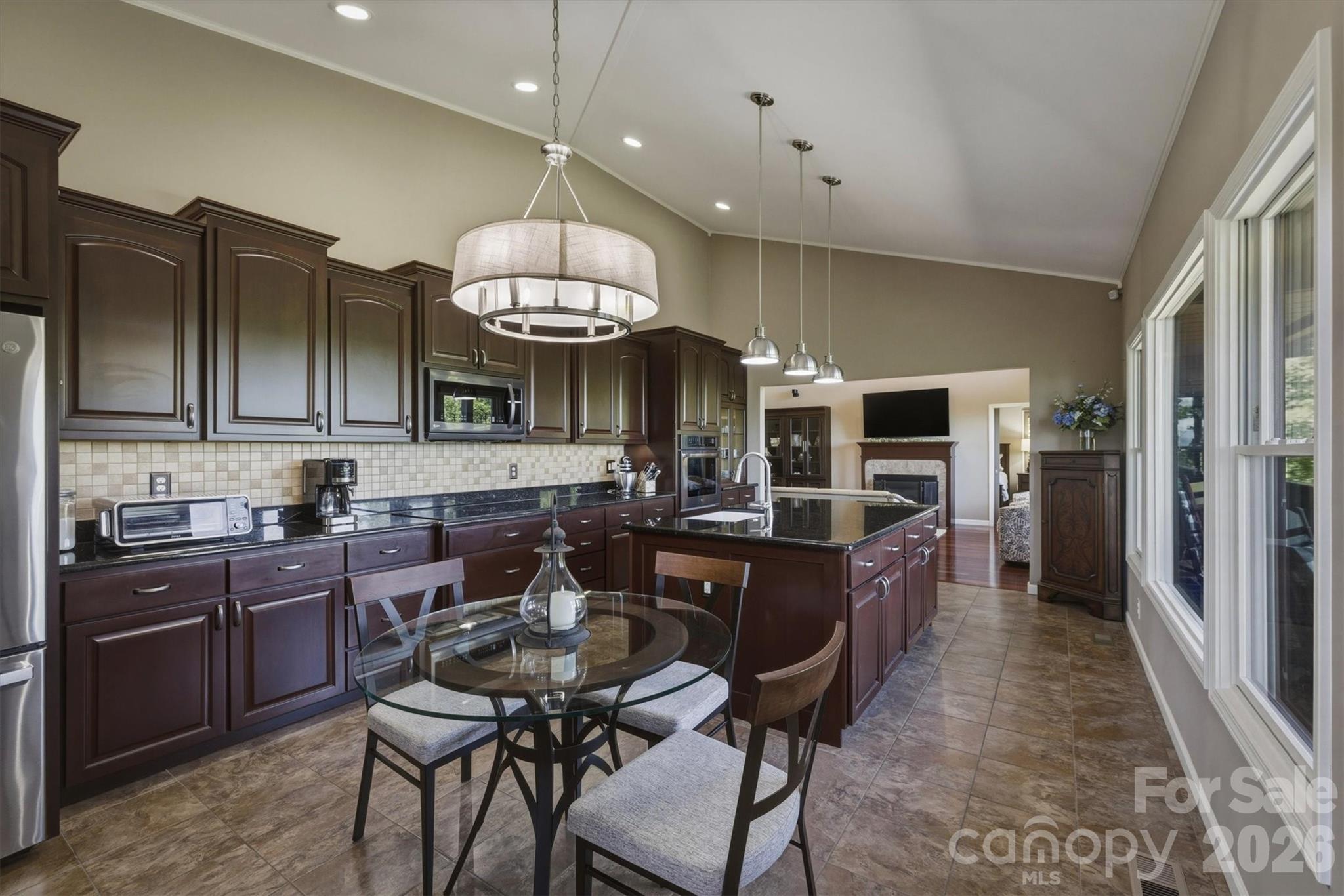 Single Family Residence at 315 Lakeview Trail, Nebo, photo 21 of 50