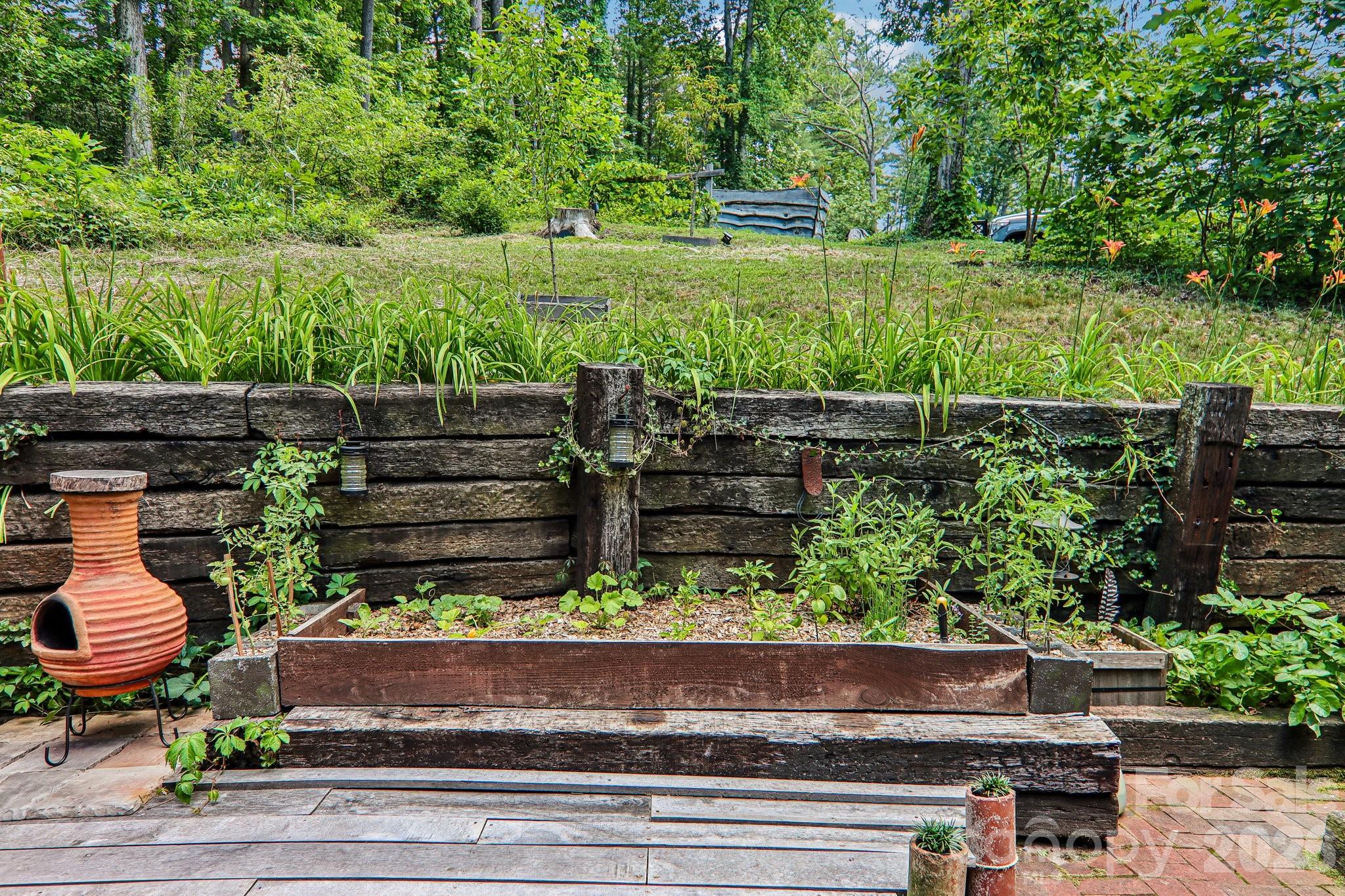 Single Family Residence at 2291 Little River Road, Hendersonville, photo 35 of 45