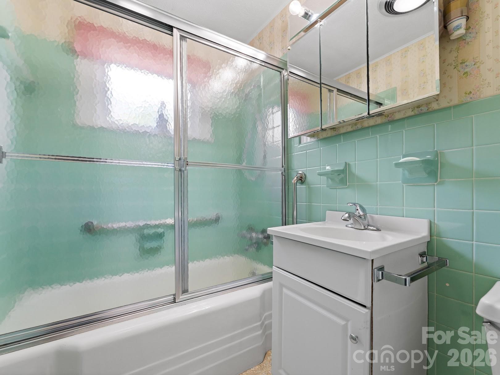 Bathroom - 1230 Dana Road, Hendersonville