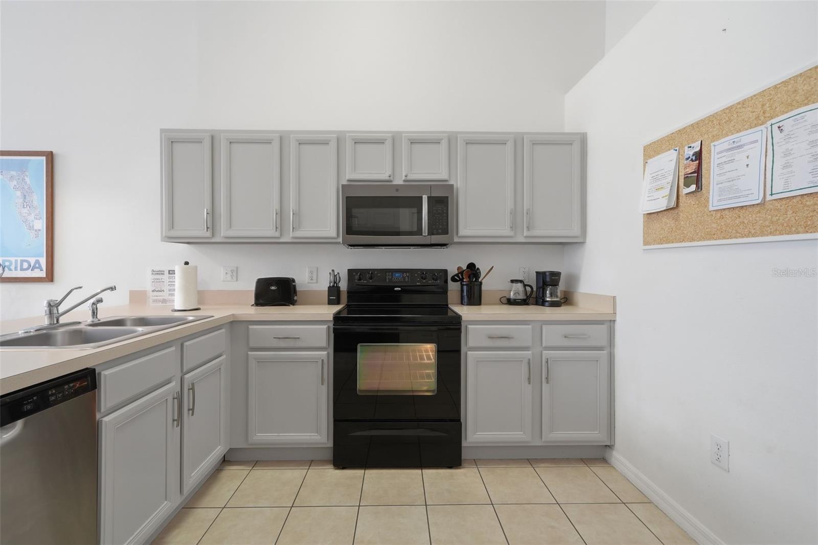 Single Family Residence at 155 BAREFOOT BEACH WAY, KISSIMMEE, photo 2 of 25