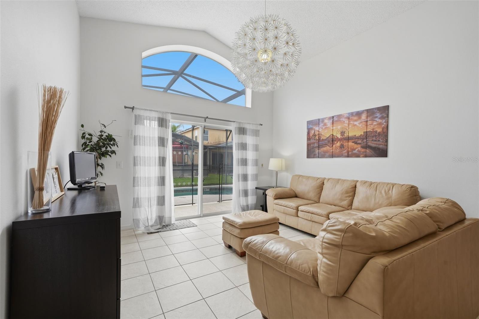 Single Family Residence at 155 BAREFOOT BEACH WAY, KISSIMMEE, photo 9 of 25