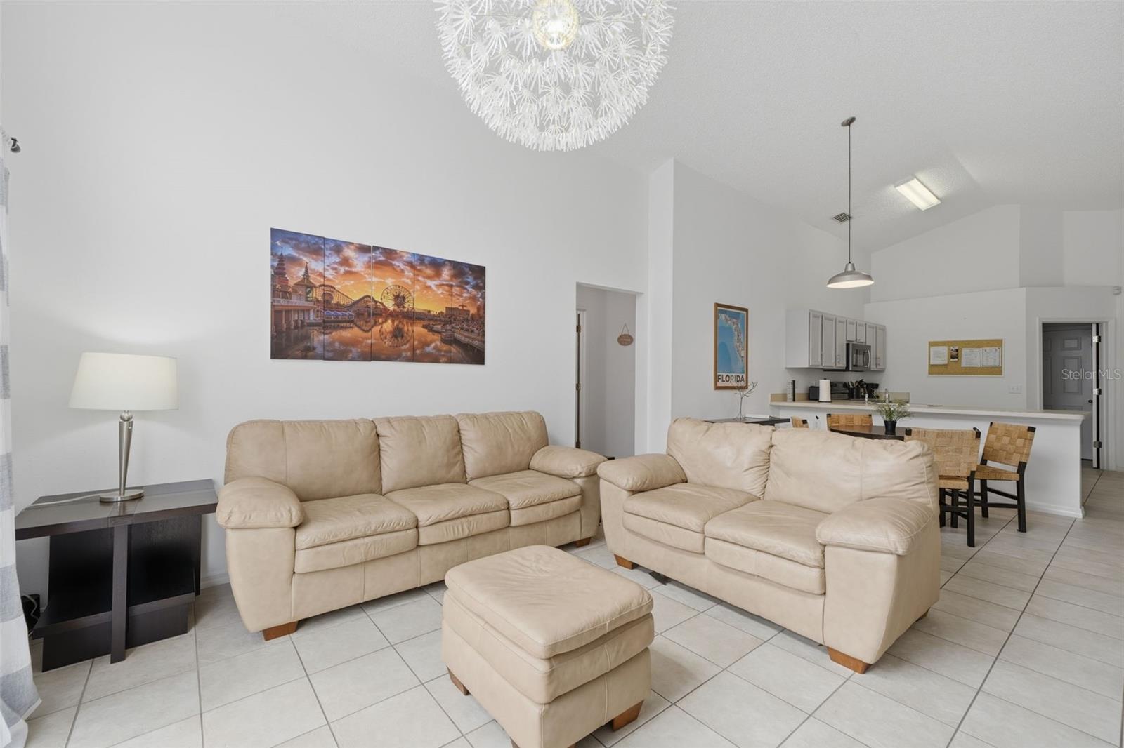 Single Family Residence at 155 BAREFOOT BEACH WAY, KISSIMMEE, photo 10 of 25
