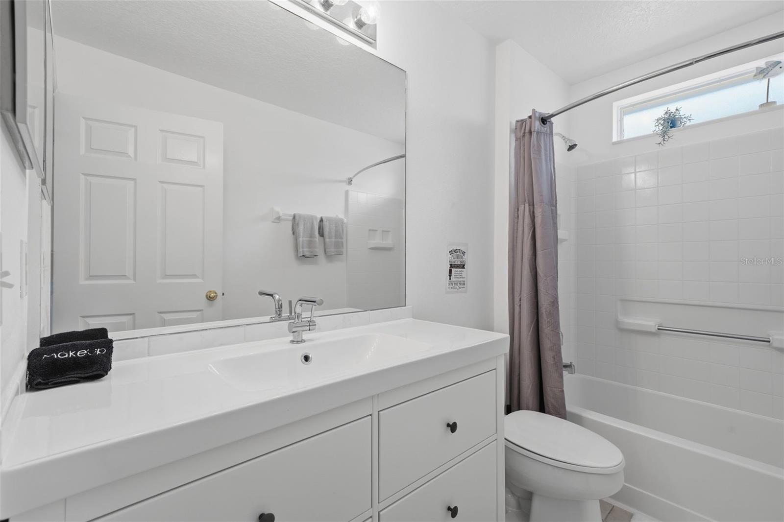 Single Family Residence at 155 BAREFOOT BEACH WAY, KISSIMMEE, photo 16 of 25