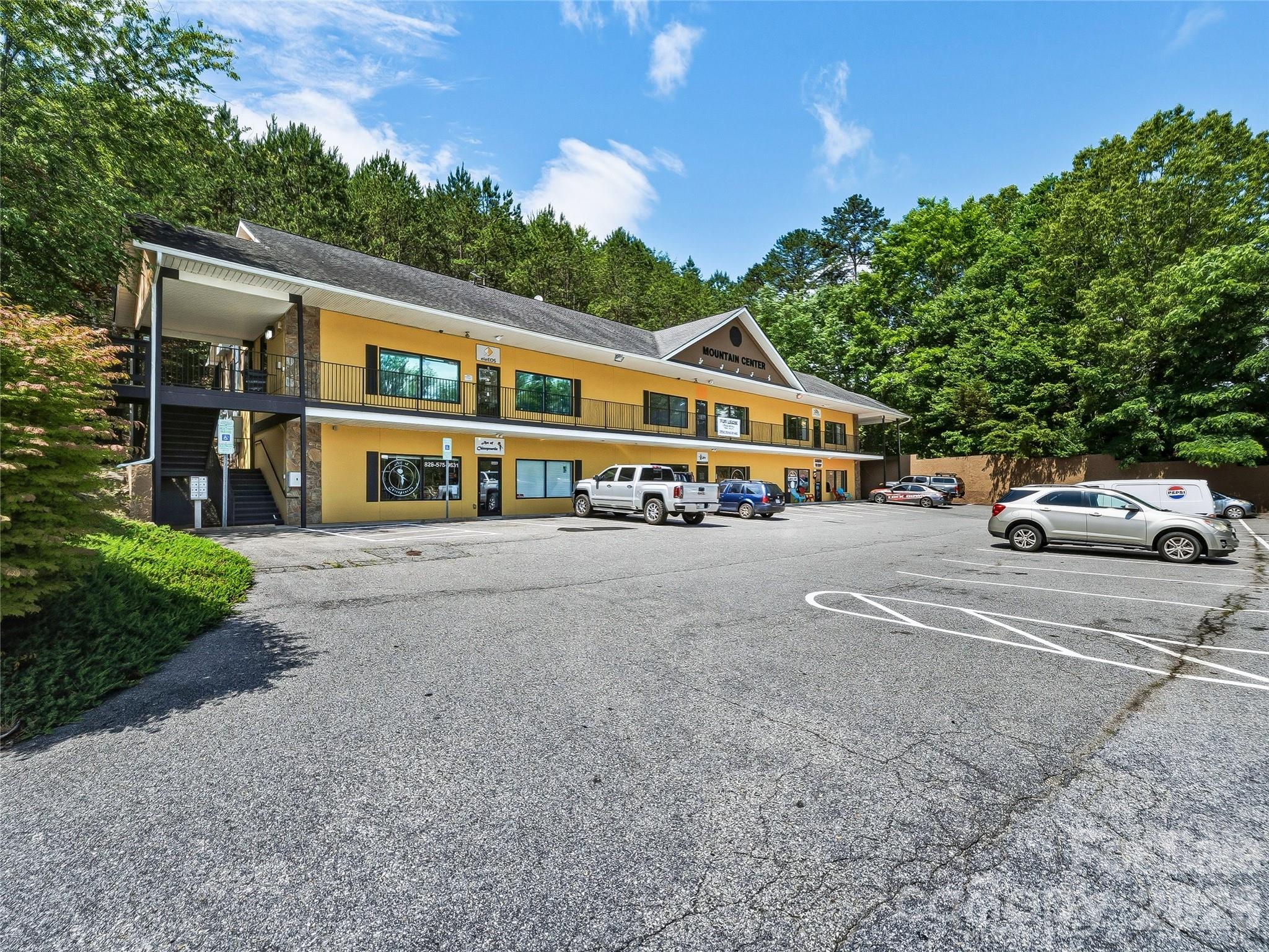 Retail at 9 Fallen Spruce Drive, Asheville, photo 2 of 17