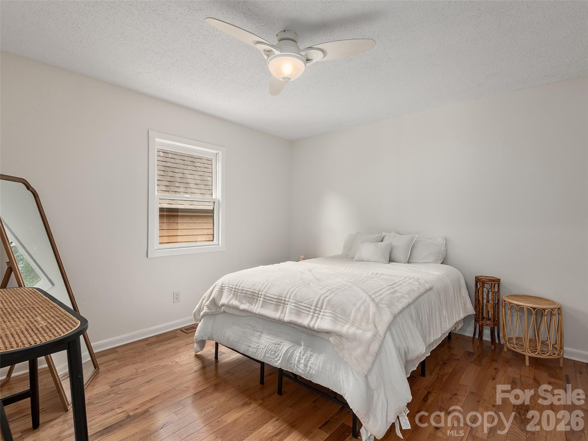 Single Family Residence at 7 Hope Lane, Weaverville, photo 13 of 37