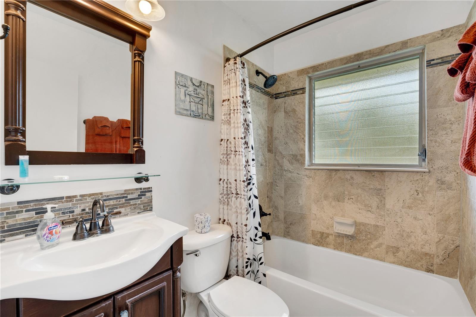 Single Family Residence at 2830 SIESTA DR, VENICE, photo 17 of 28