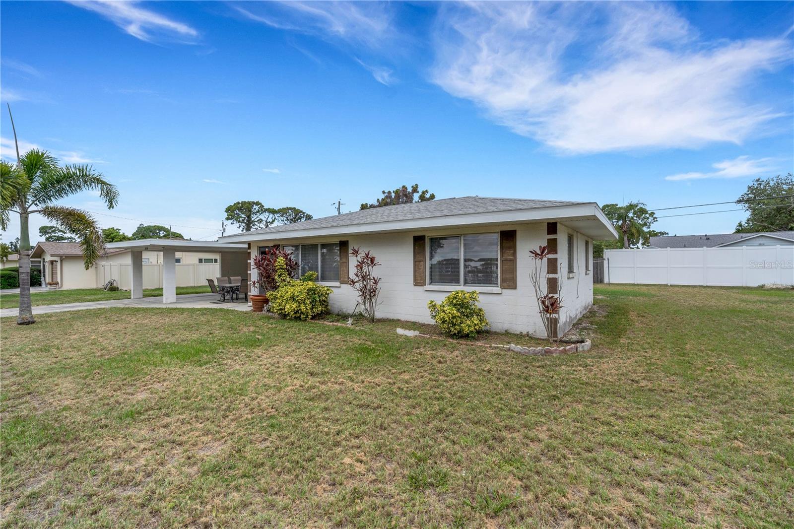 Single Family Residence at 2830 SIESTA DR, VENICE, photo 27 of 28