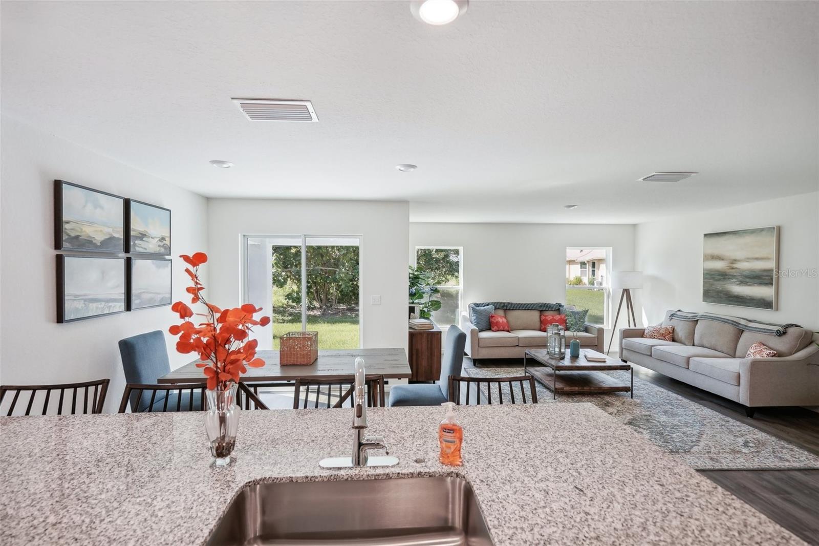 Single Family Residence at 13414 CANYON SWALLOW RD, BROOKSVILLE, photo 16 of 32
