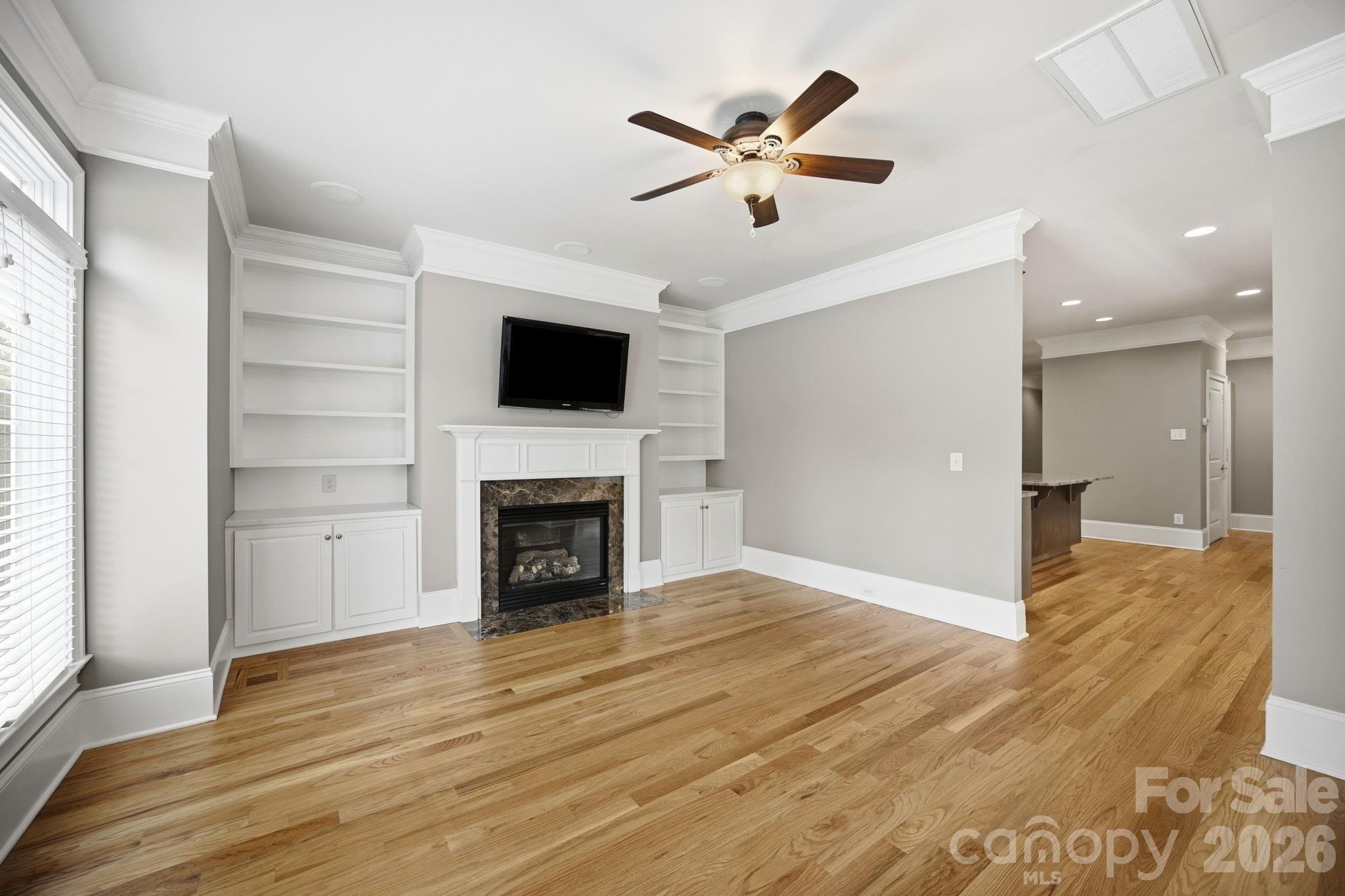 Townhouse at 425 Spring Street, Davidson, photo 8 of 48