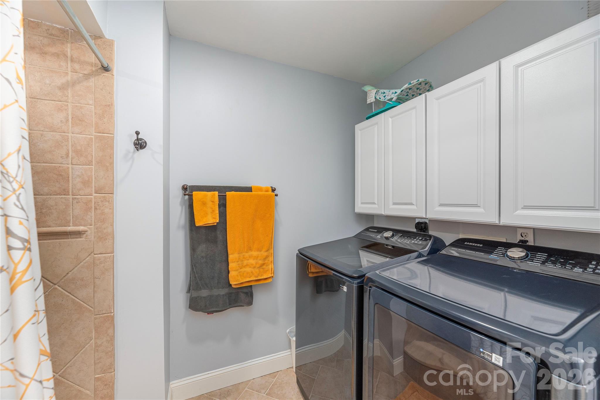 Single Family Residence at 48 Duncan Estate Drive, Fletcher, photo 27 of 41