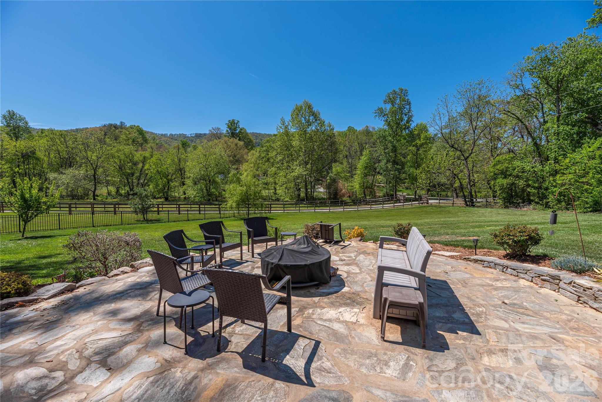 Single Family Residence at 48 Duncan Estate Drive, Fletcher, photo 37 of 41