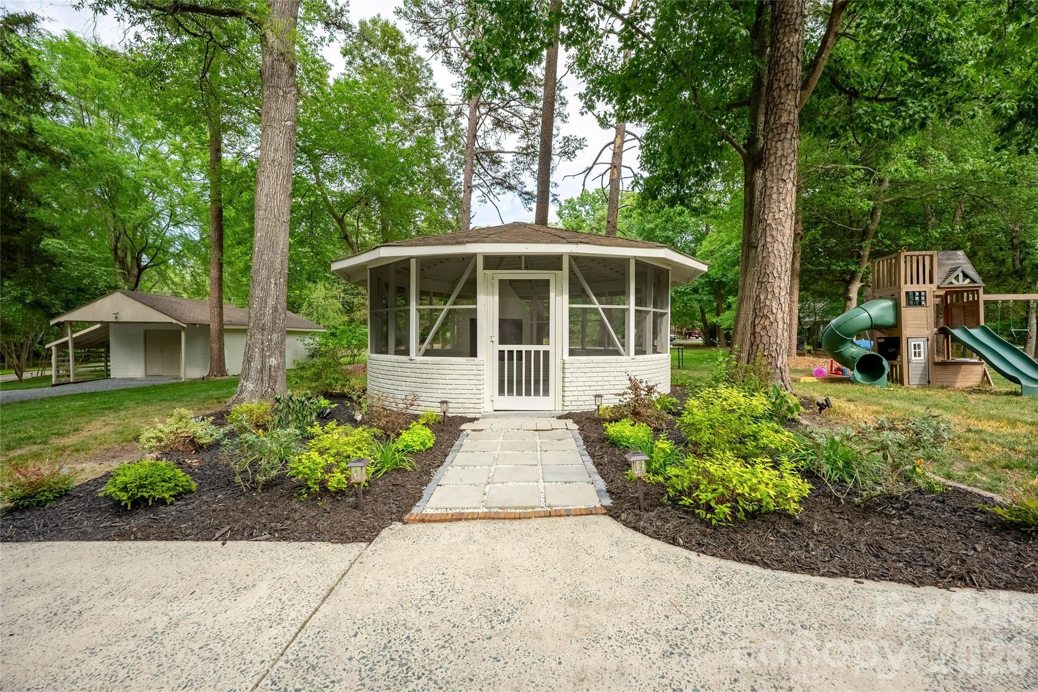 Gazebo - 1800 Chestnut Lane, Matthews